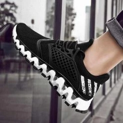 Cindy Footwear Store Men's Apparels True Core Sneakers