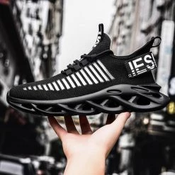 Rommedal Store Turbo Fire X Sneakers Men's Apparels