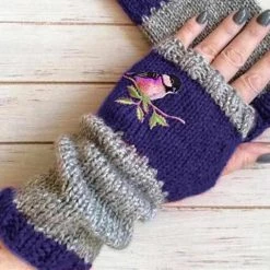 ILOVEDIY Beautyfinding Store Women's Apparels Sky Madrid Embroidery Bird Knitted Gloves