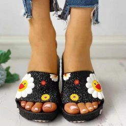 Unique Shoe Store Women's Apparels Sky Madrid Smiling Sunflower Beach Slippers