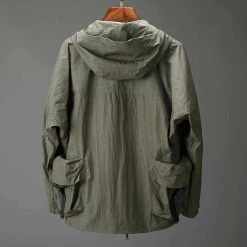 China Cloth Saint Morris Pocket Trench Coat Men's Apparels