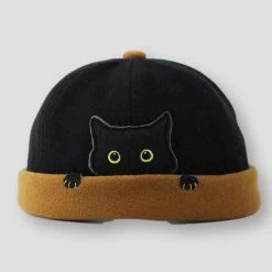 Walk Into Trendy Store North Royal Knitted Melon Cat Hat
